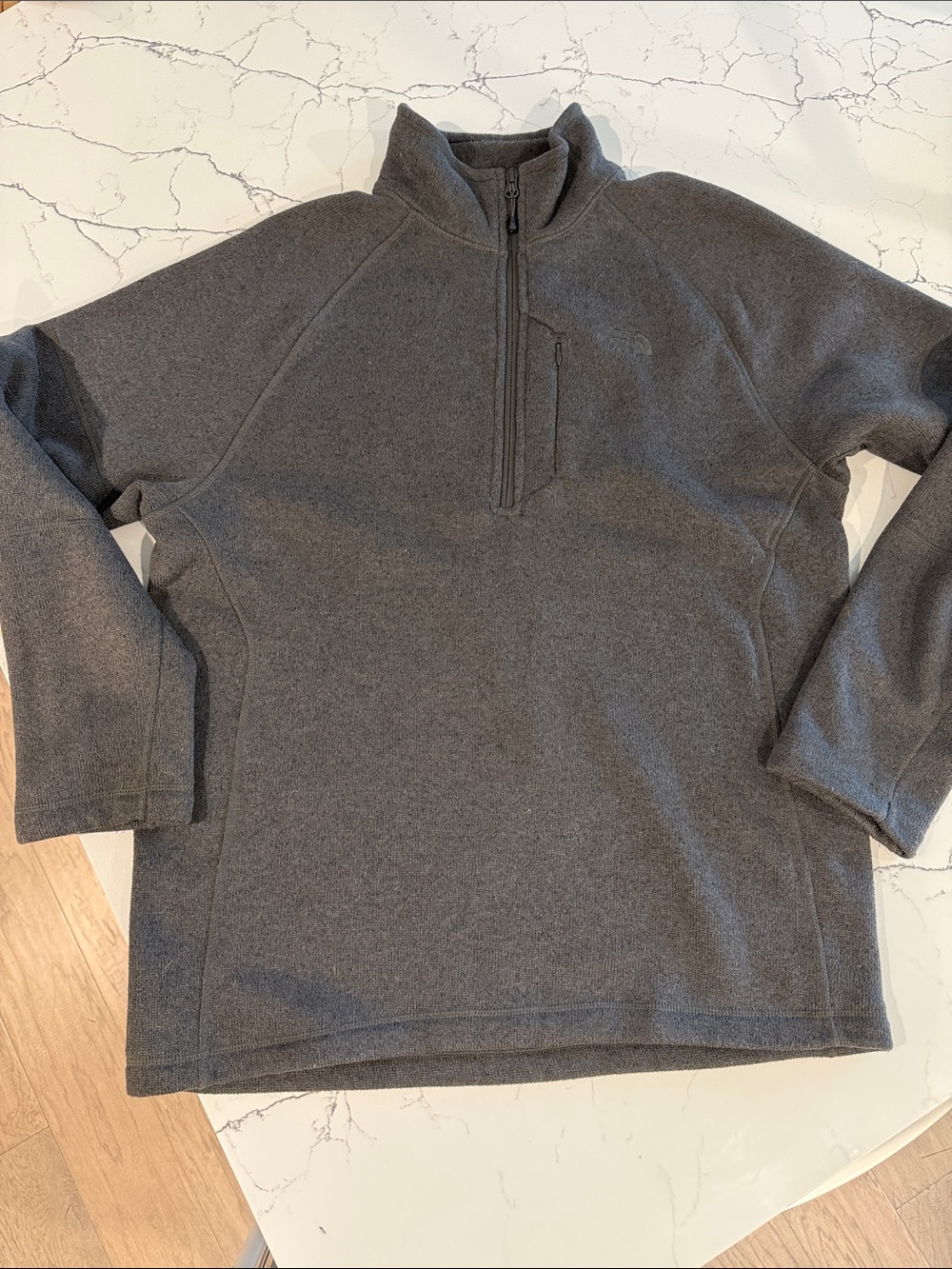 The North Face Men's Dark Gray Half-Zip Fleece Pullover